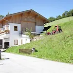 In Near Slopes * Mittersill