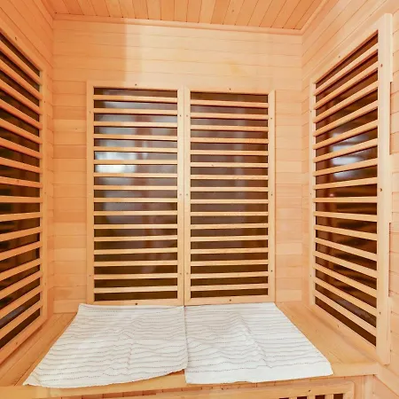 Holiday home Spacious With Sauna In