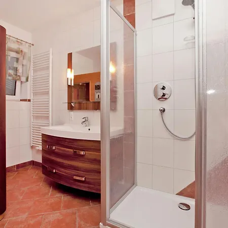 Spacious With Sauna In *